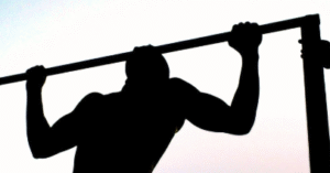 Calisthenics Personal Training vs Traditional Weightlifting PT