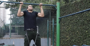 How to Find Specialized Calisthenics Coaches, Handstands, Muscle-Ups