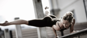 Online vs In-Person Private Calisthenics Coaching: Which is Best?