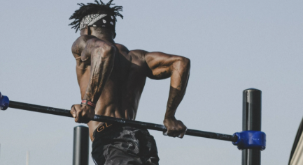 Experience Tailored Fitness with Private Calisthenics Lessons